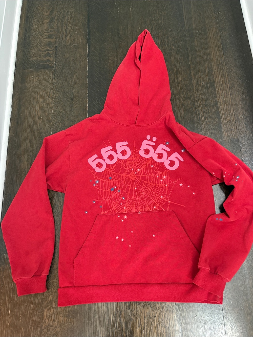 Sp5Der Red Graphic Pullover Hoodie with Spiderweb Print